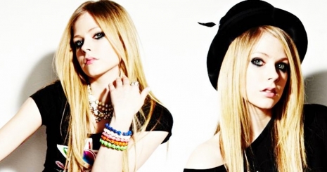 Avril Lavigne manikrkollekcit tervez