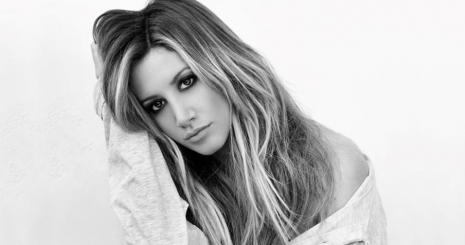 http://starity.hu/images/articles/465x245/dalpremier-ashley-tisdale-youre-always-here-12160740.jpg