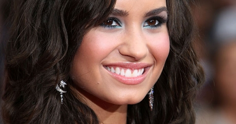 Demi Lovato szanatóriumban tölti az ünnepeket