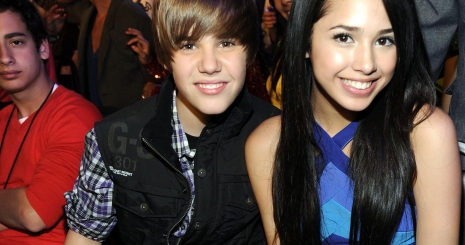 Jasmine Villegas  Justin Bieber on Justin Bieber   S Jasmine Villegas J  Rnak  Lehet  Hiszen Nem Is