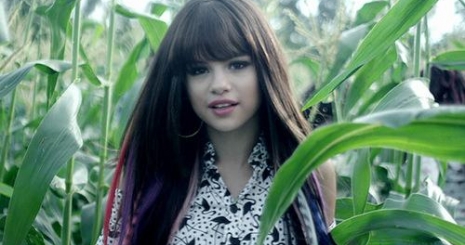 Megérkezett Selena Gomez új videója