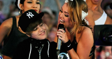 Miley Cyrus és Justin Bieber a Grease-ben?