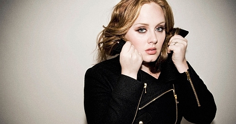 Adele jegyzi a következő Bond-film dalát is? 