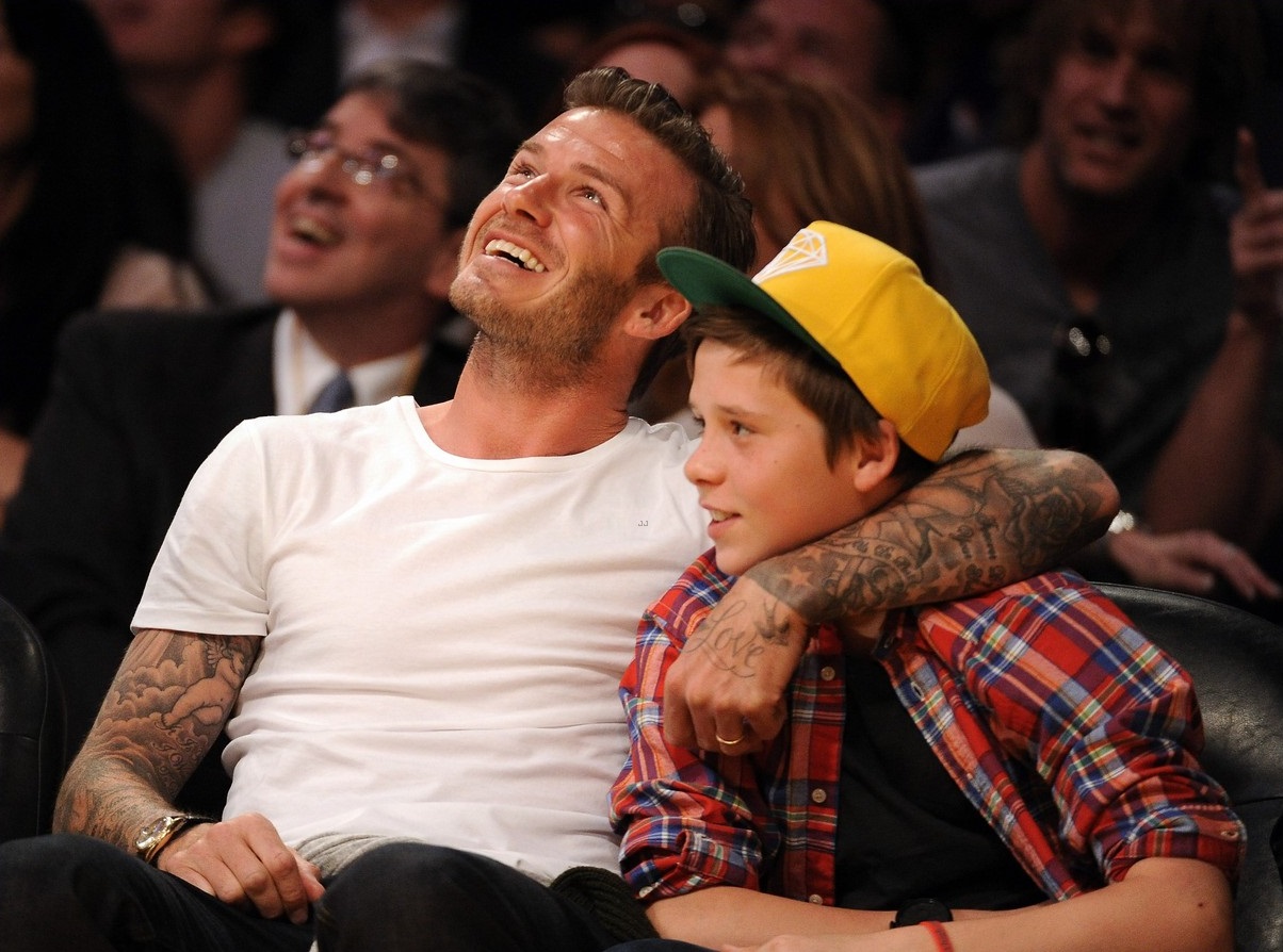 Autóbalesetet szenvedett David Beckham és fia