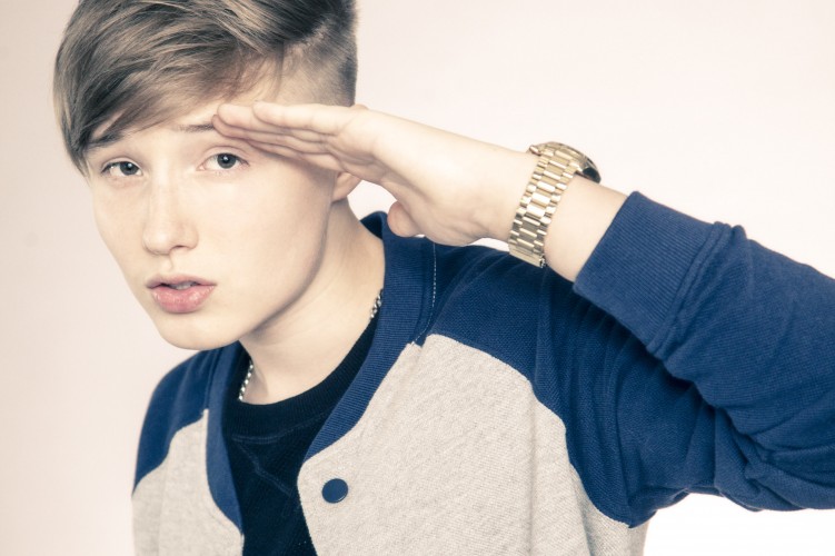 Dalpremier: Isac Elliot - Tired of Missing You