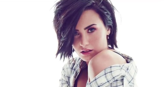 Demi Lovato: „Utáltam a testem minden négyzetcentiméterét”