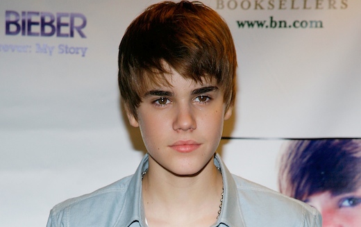 Eladásra vár Justin Bieber haja az eBayen