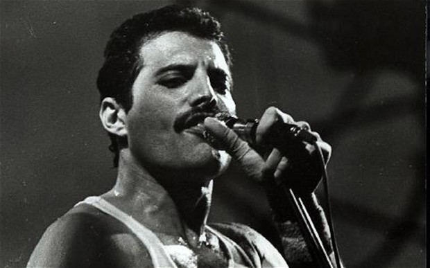 Életrajzi film készül Freddie Mercuryról?