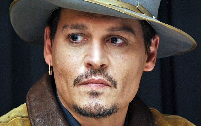 Elhalasztották Johnny Depp filmjének premierjét