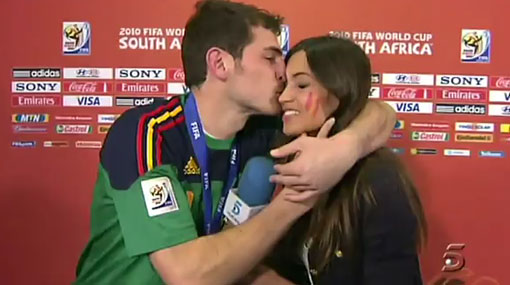 Iker Casillas feleségül veszi Sara Carbonerót