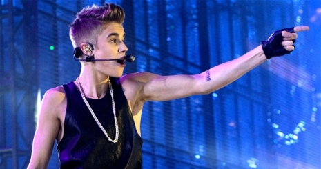 Justin Bieberre kihívták a rendőrséget, de nem állt szóba velük 