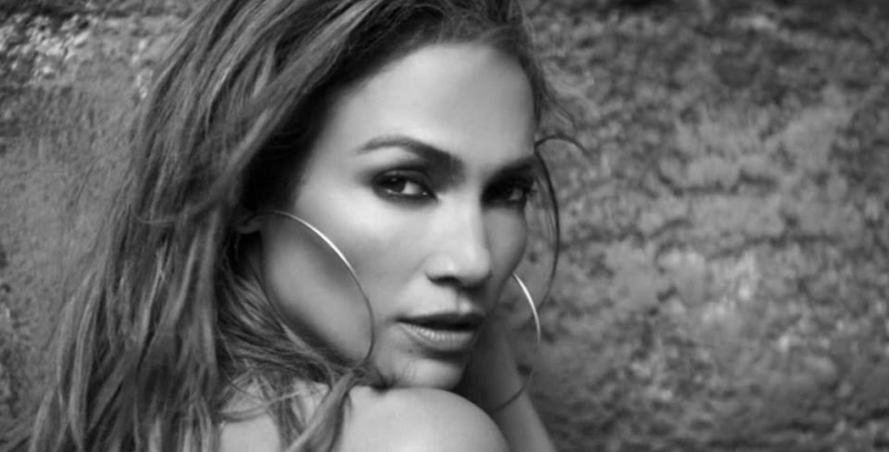 Klippremier: Jennifer Lopez - First Love