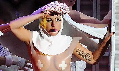 Lady Gaga elbizonytalanodott új kislemezén