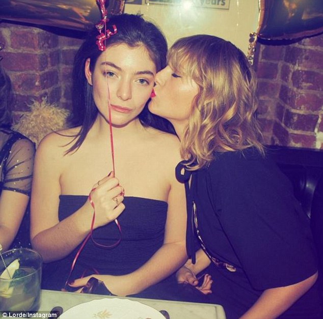 Lorde és Taylor Swift már nem barátok?