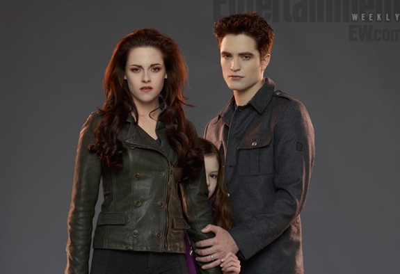 Megérkeztek az első képek Bella és Edward kislányáról