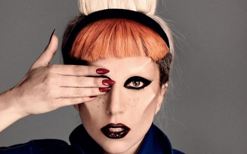 Feltörték Lady Gaga profiljait