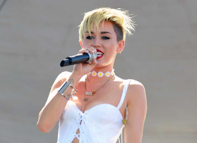 Miley Cyrus halálhírét keltették