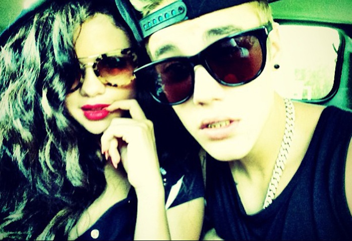 Mit titkol Selena Gomez és Justin Bieber?