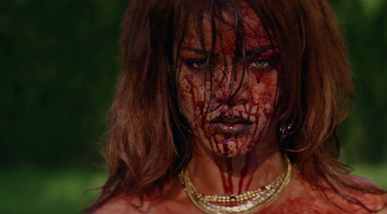 Véres leszámolás Rihanna új klipjében