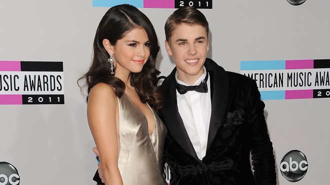 Selena féltékennyé akarja tenni Biebert