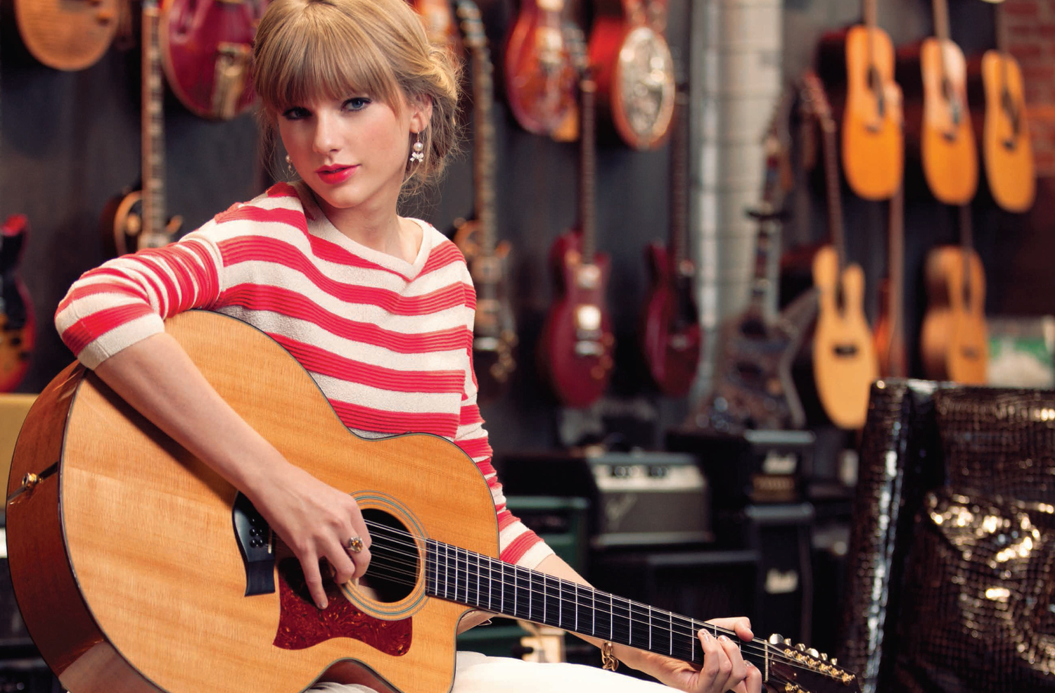Taylor Swift: „Sosem fogom más dalszövegeit énekelni”