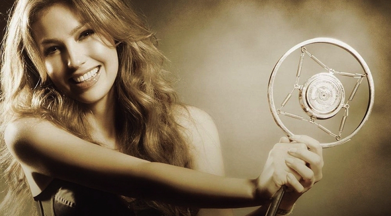 Thalía díjat nyert Spanyolországban, hamarosan kezdi a turnéját