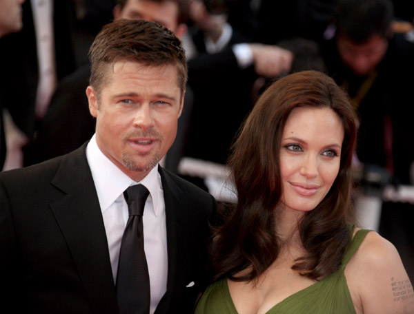 Újabb gyerek érkezik a Jolie—Pitt családba?