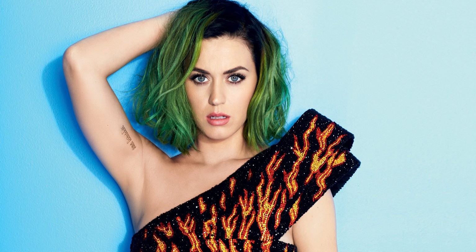 Újra a szinglik táborát erősíti Katy Perry