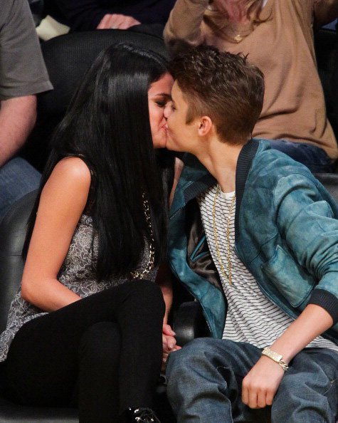 Zavarba jött Selena Gomez Justin Bieber csókjától