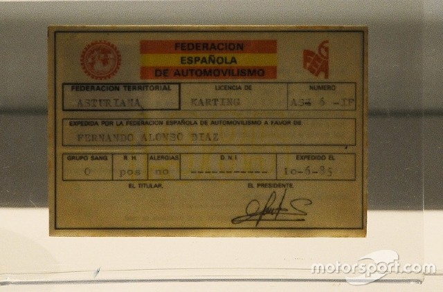 Hivatalos versenyzői engedély 1985-ből (Spanyol Királyi Automobil Szövetség)