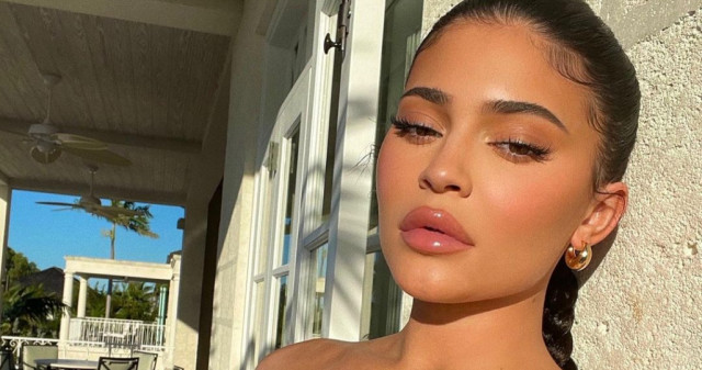 Falatnyi bikiniben parádézik Kylie Jenner Starity hu