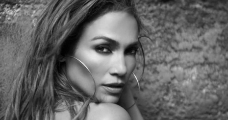 Klippremier: Jennifer Lopez - First Love