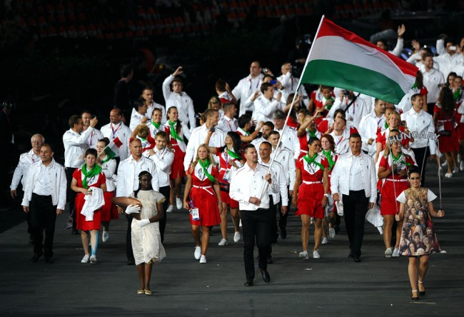 A magyar olimpiai formaruha a 9 legjobb között