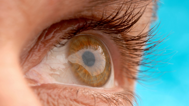 A szemgolyónyaldosás az új őrület — videó