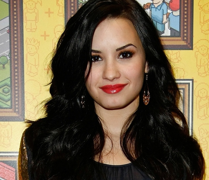 A sztárok is dicsérik Demi Lovato új dalát