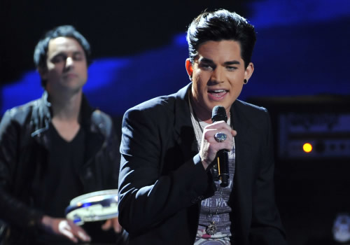 Adam Lambert ismét az American Idolban