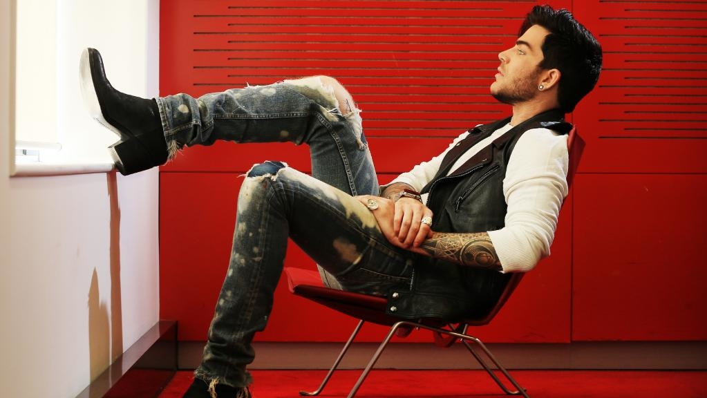 Adam Lambert lesz az X-faktor egyik zsűritagja