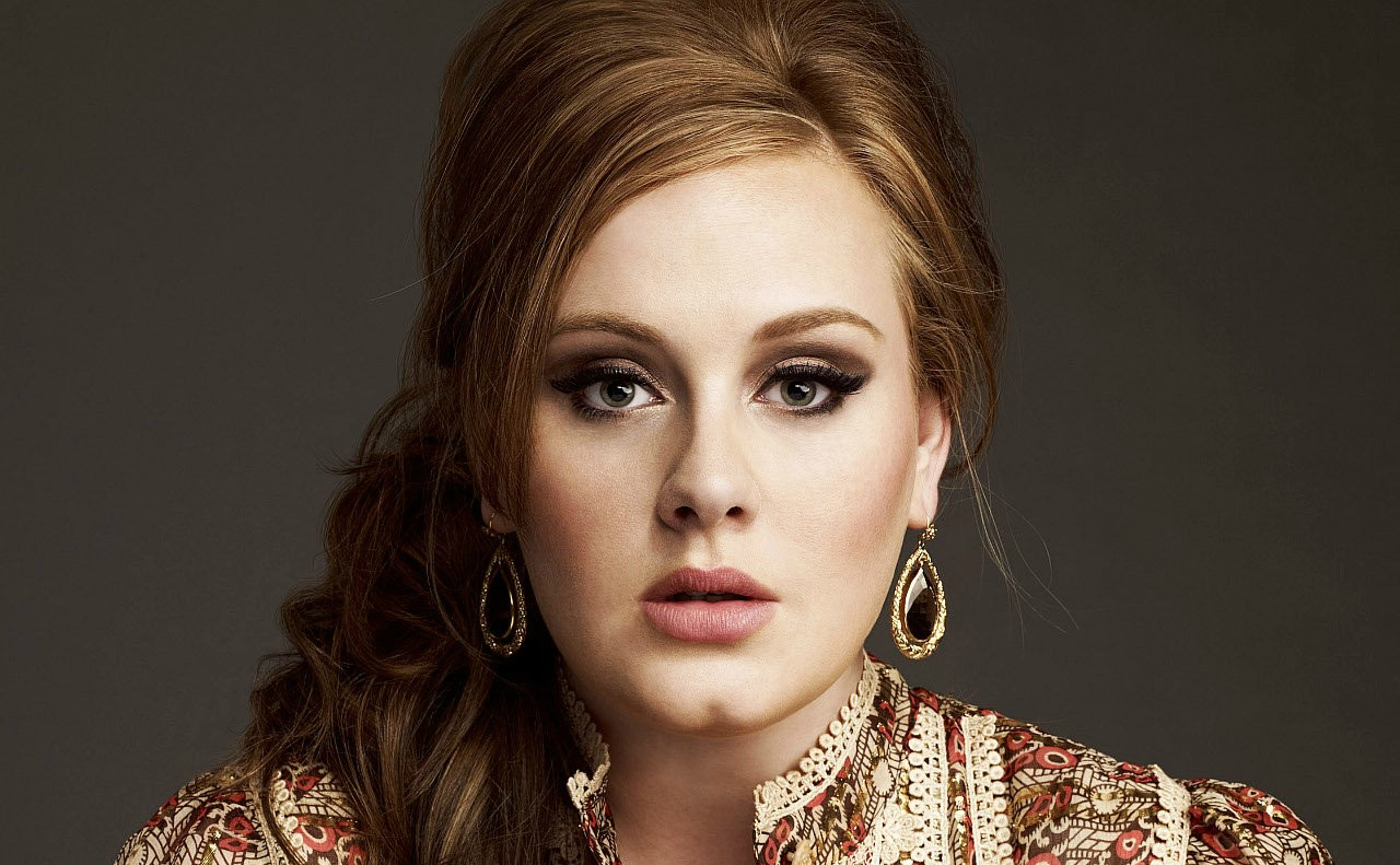 Újabb szünetre vonul Adele