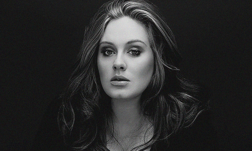 Adele uralja az év végi listákat Amerikában