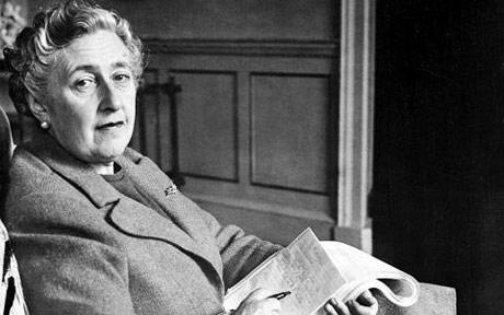 Agatha Christie-t bronzba öntik