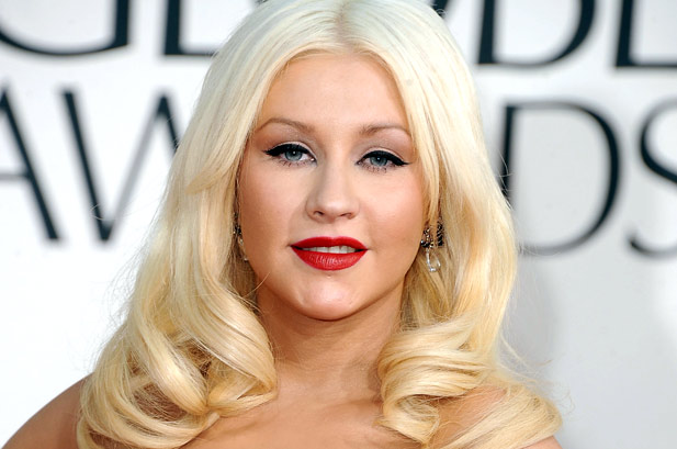 Christina Aguilera rózsaszín hajra váltott