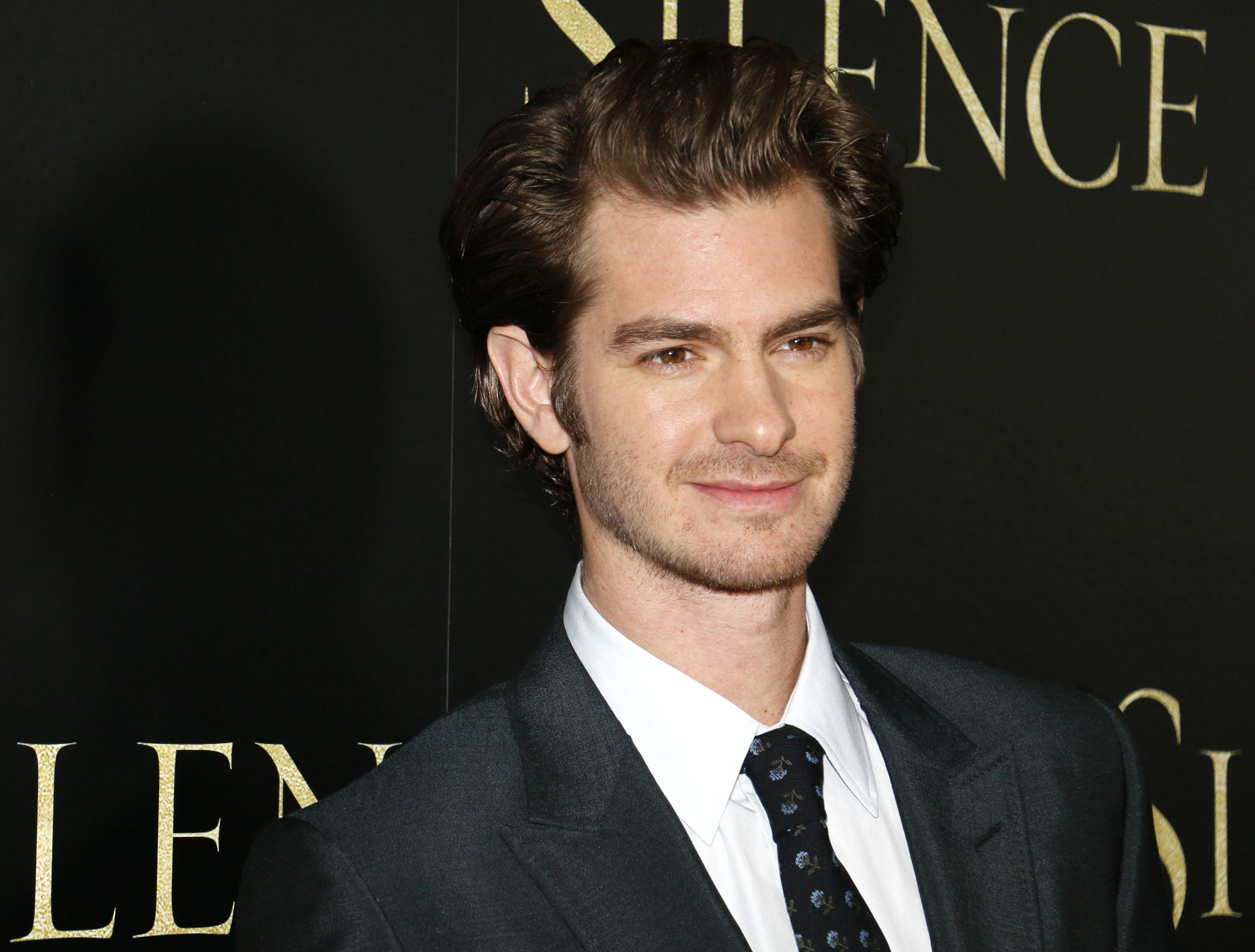 Andrew Garfield és Florence Pugh annyira belemelegedtek egy intim jelenetbe, hogy nem halloták, mikor kell leállni