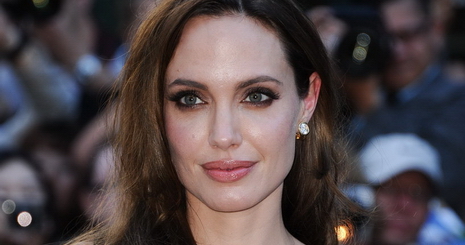Angelina Jolie Gertrude Bell szerepében?
