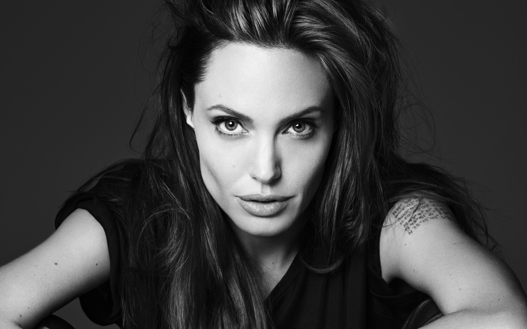 Angelina Jolie: „Nem szeretnék újra fiatal lenni”