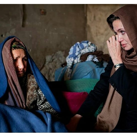 Angelina Jolie nem zárkózik el a politikai karriertől