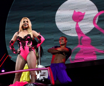 Britney rajongóitól kért tanácsot