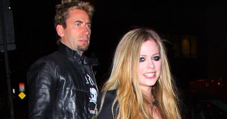 Chad Kroeger a tenyerén hordozza Avril Lavigne-t