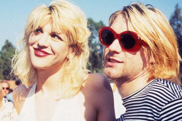 Courtney Love megölné Kurt Cobaint