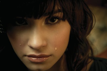 Demi Lovato az iskolai bántalmazás ellen