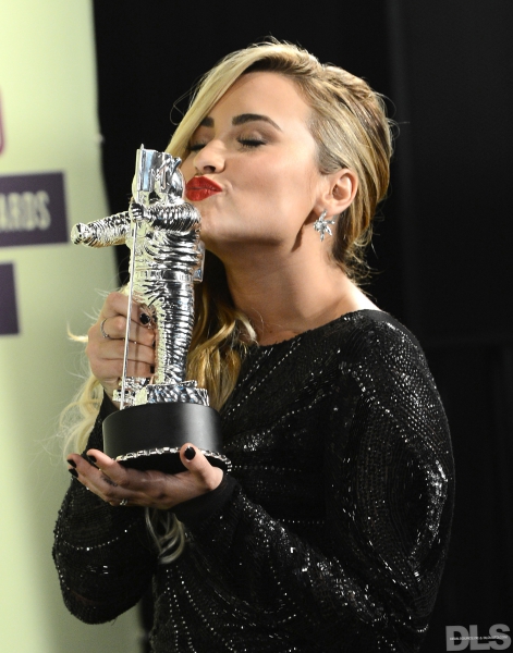 Demi Lovato hálás a Give your heart a break sikeréért